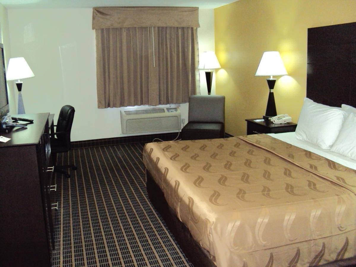 Quality Inn Carbondale University Area Экстерьер фото