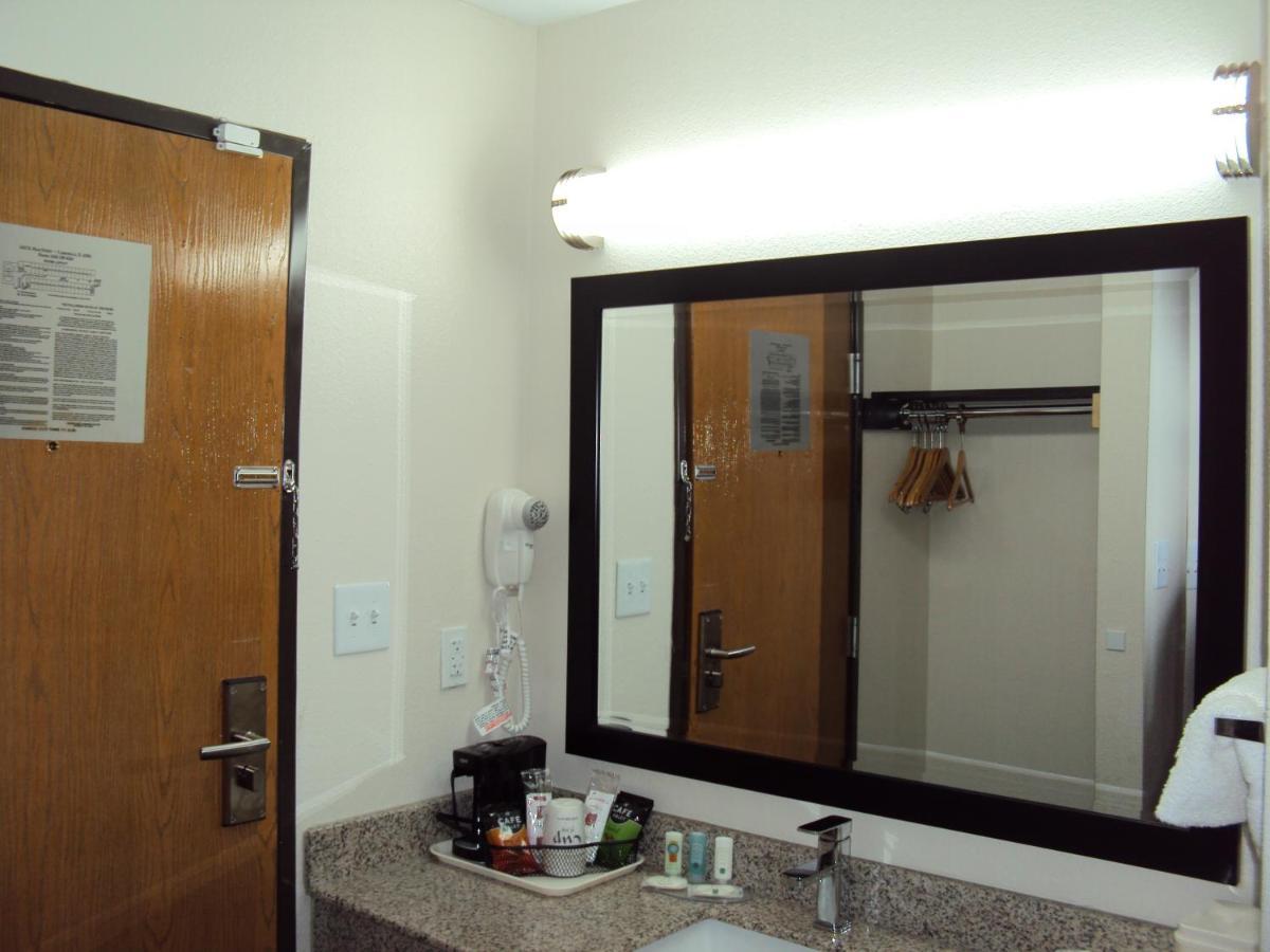 Quality Inn Carbondale University Area Экстерьер фото