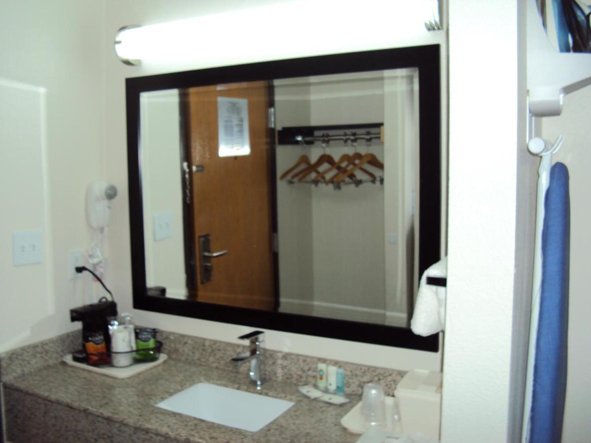 Quality Inn Carbondale University Area Экстерьер фото