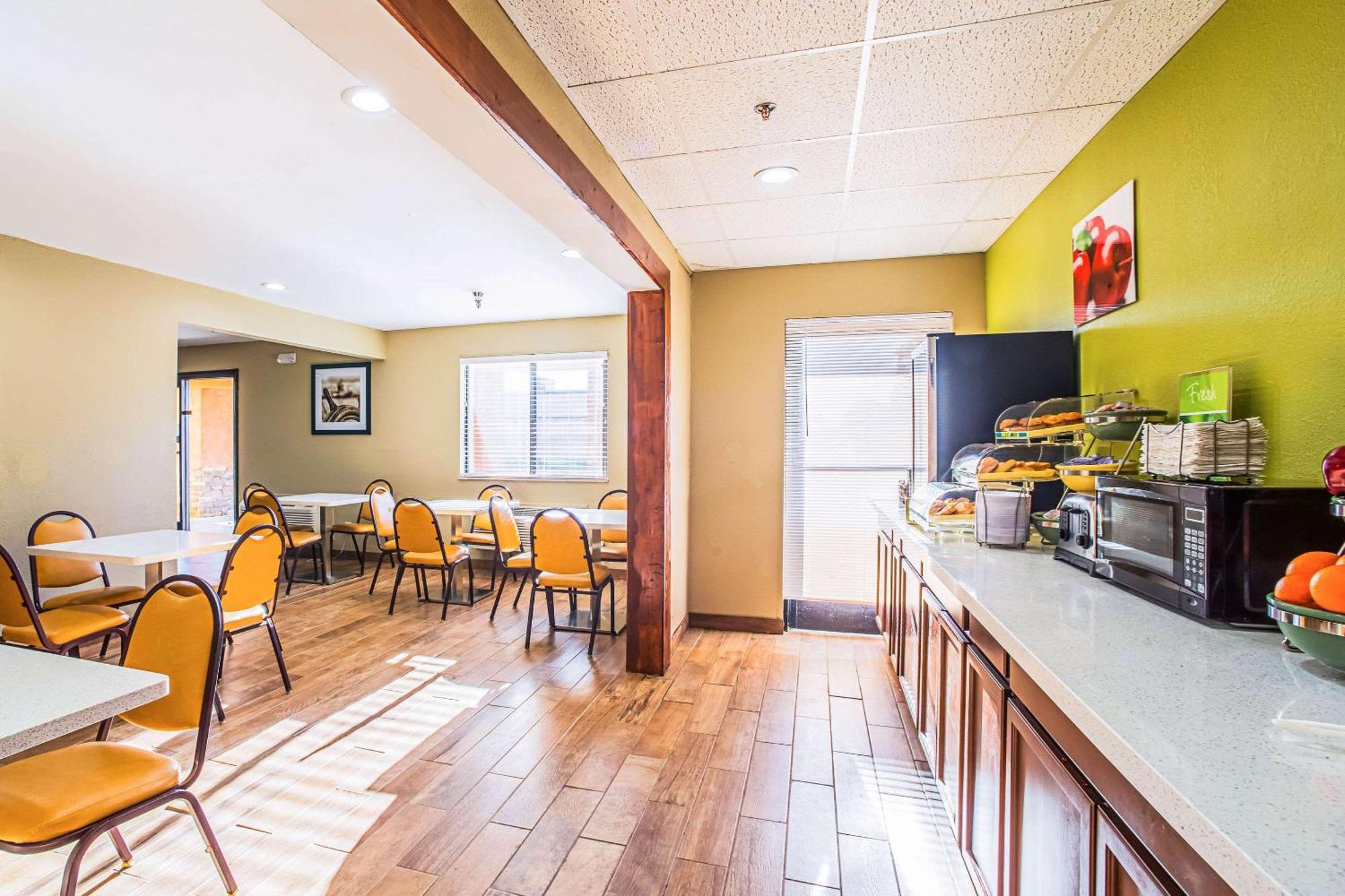 Quality Inn Carbondale University Area Экстерьер фото