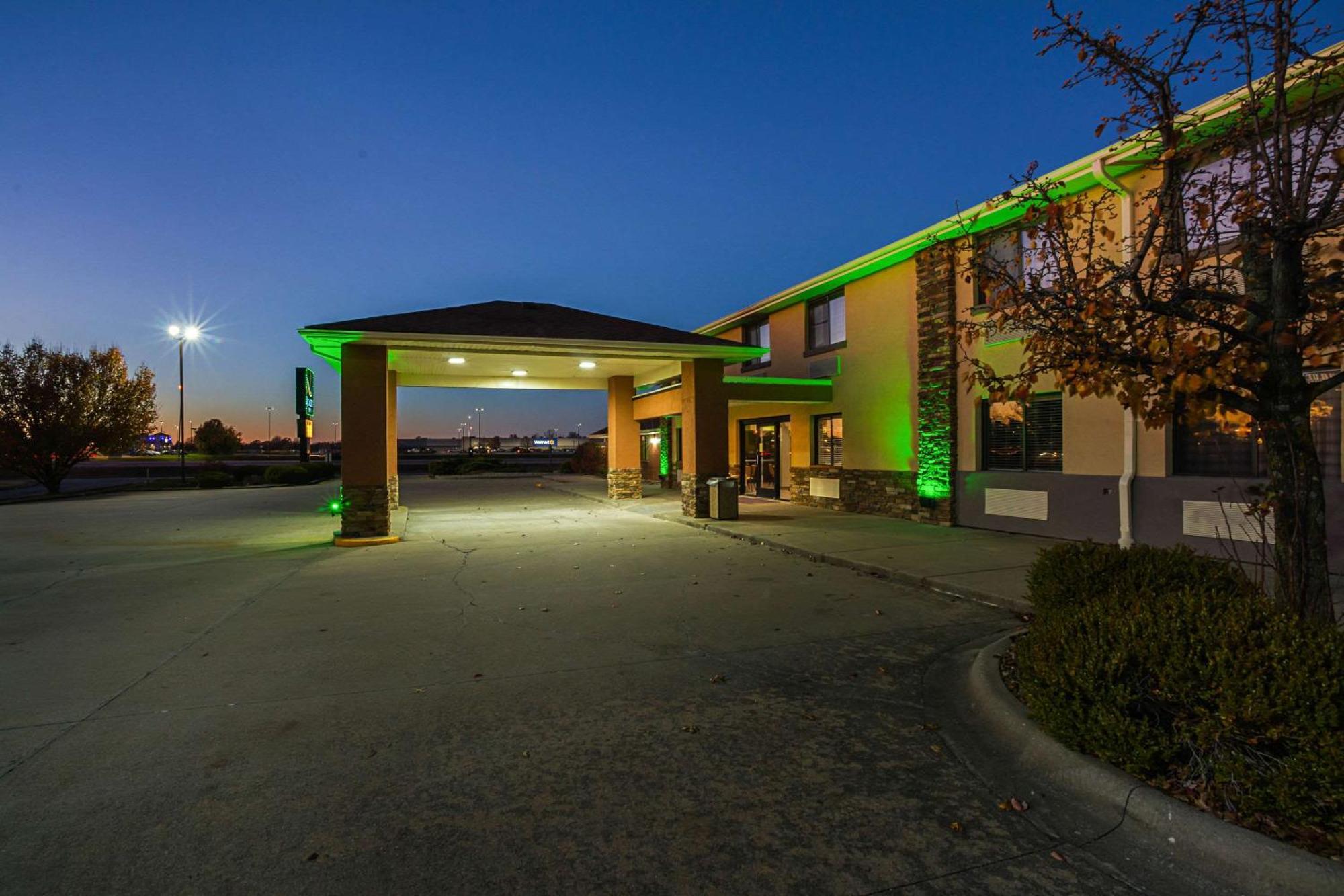 Quality Inn Carbondale University Area Экстерьер фото