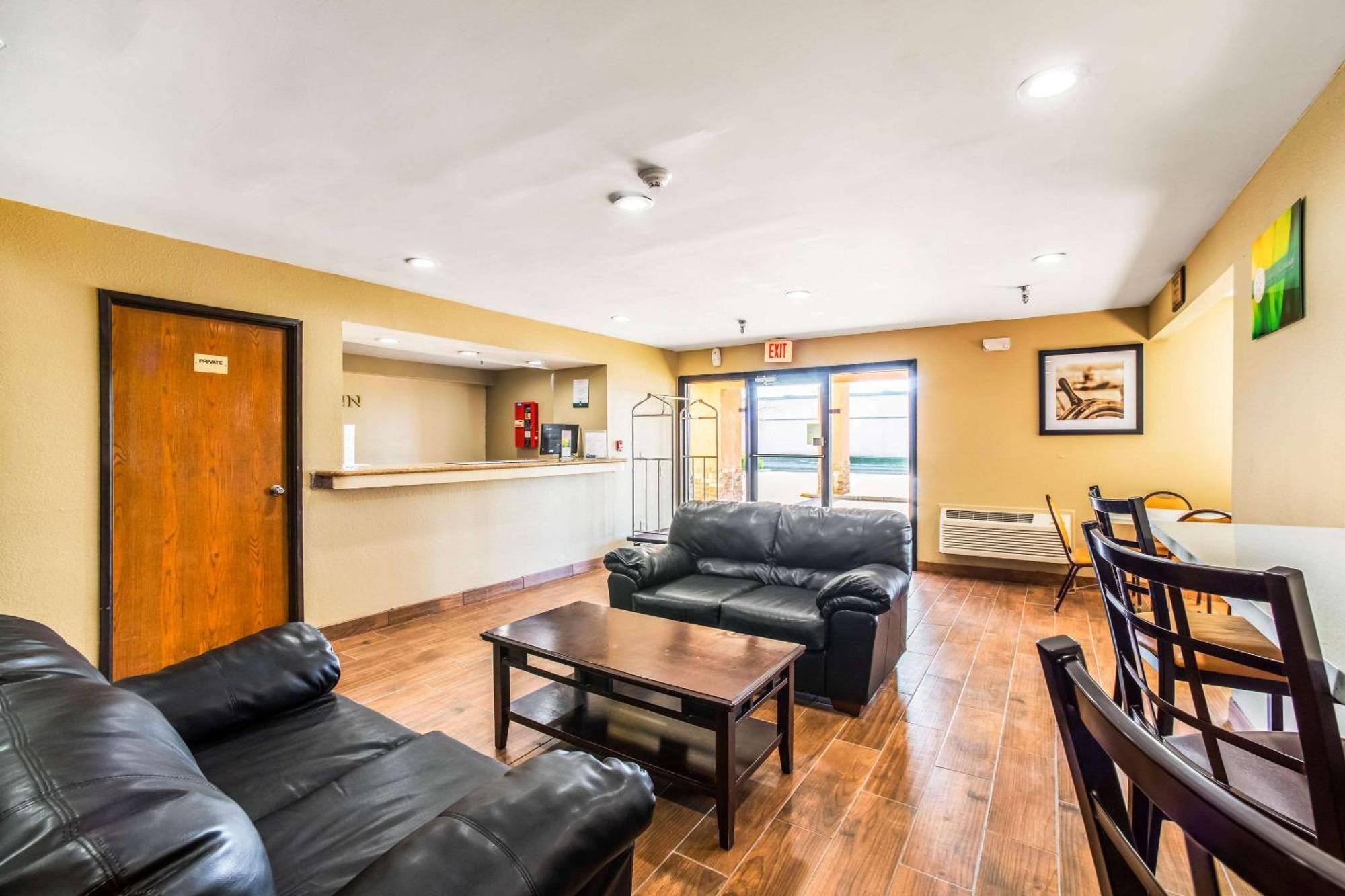 Quality Inn Carbondale University Area Экстерьер фото