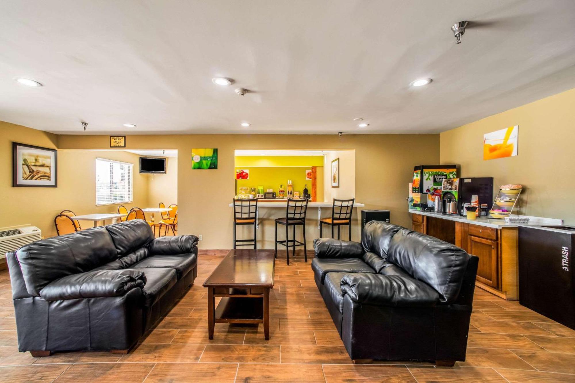 Quality Inn Carbondale University Area Экстерьер фото